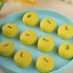 buy"Enjoy in the rich flavors of Kesar Peda, a cherished Indian sweet known for its rich texture and fragrant saffron substance. Made from stewed khoya (reduced milk) and carefully flavored with cardamom and pistachios, each bite offers a blend of sweetness and nutty suggestions.